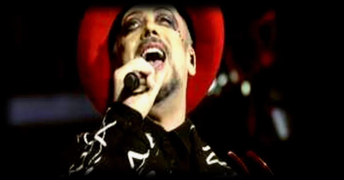 Boy George suscite la polémique avec une chanson pro-israélienne sur le conflit à Gaza