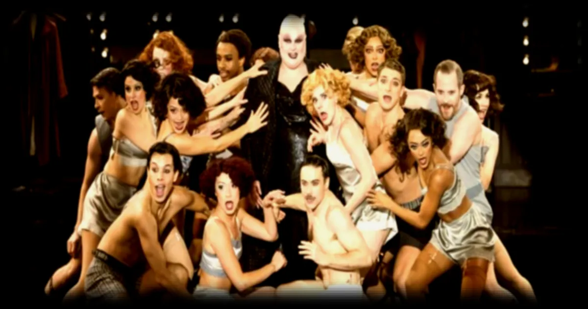 « Cabaret » : la comédie musicale berlinoise sur l’ascension du nazisme célèbre ses soixante ans