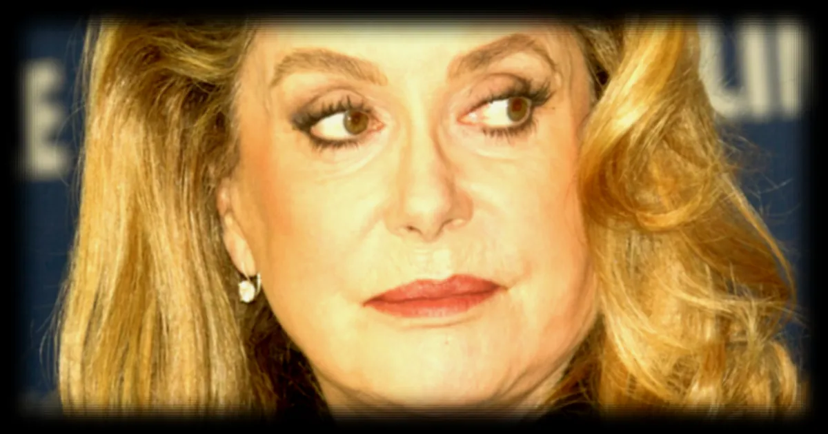 Catherine Deneuve partage son secret pour une peau éclatante à plus de 80 ans