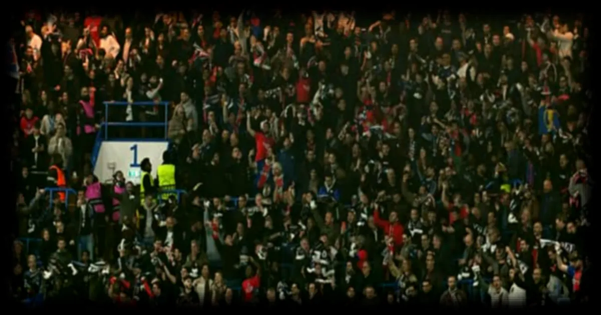 Chelsea-PSG : les supporters parisiens chambrent les Blues à Stamford Bridge