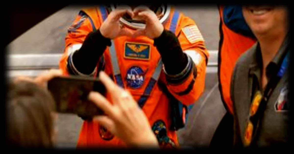 Christina Koch, Première Femme à Voyager Vers la Lune, Partage Son Incroyable Parcours