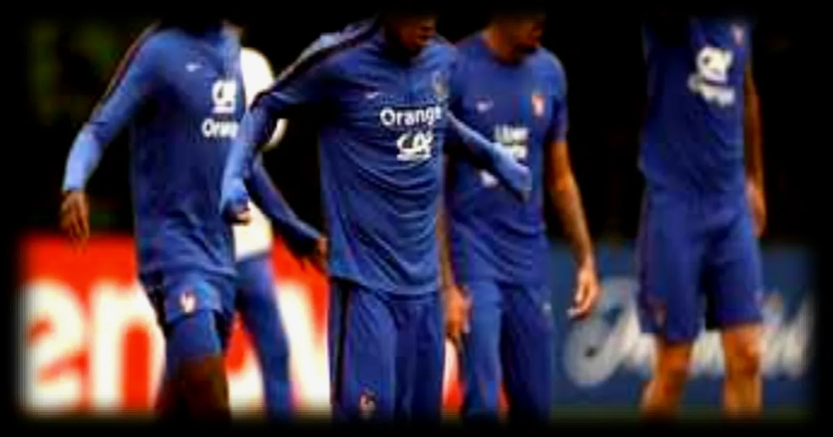 Ciel jaune, moral gris : les joueurs de l'équipe de France reprennent l'entraînement à trois jours de la petite finale