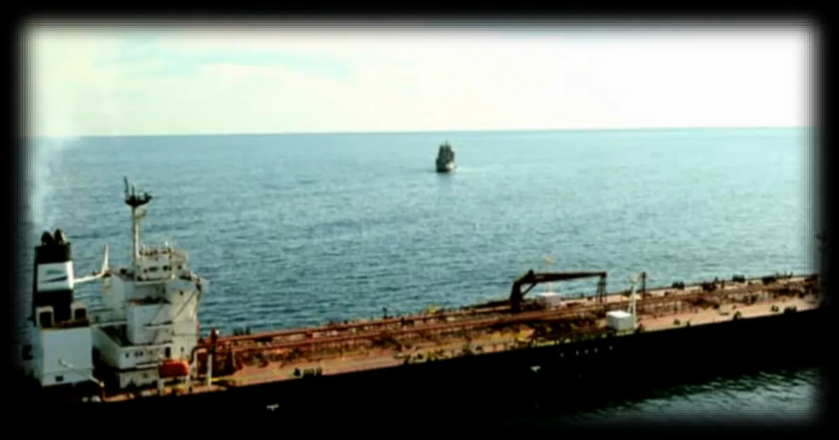 Commandant d'un pétrolier de la flotte fantôme russe jugé en France pour refus d'obtempérer