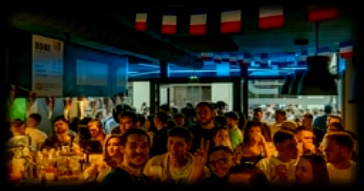 Coupe du monde 2026 : Un bar angevin propose une expérience de visionnage unique pour la demi-finale France-Espagne