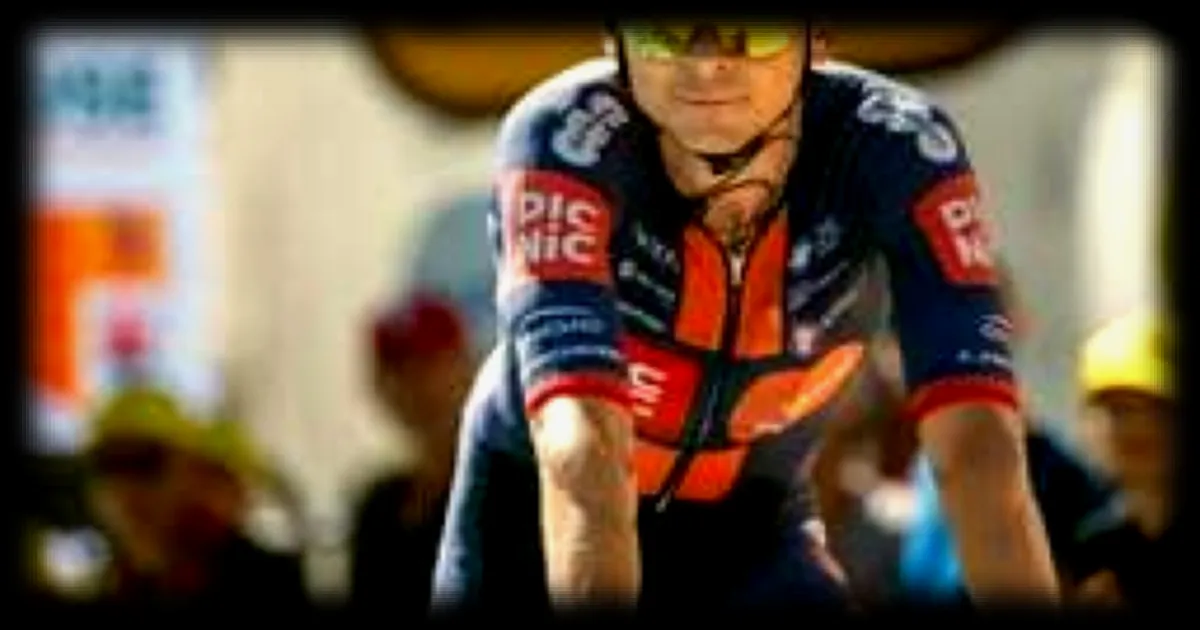 Cyclisme : Warren Barguil contraint à une absence prolongée suite à une nouvelle fracture causée par sa chute