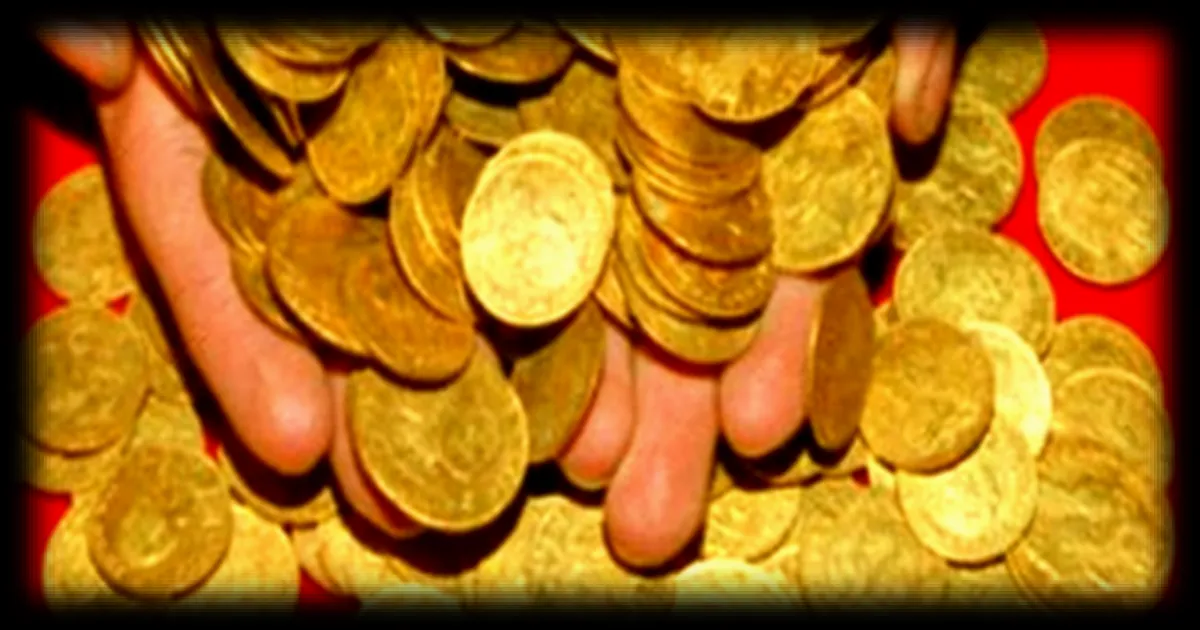 Découverte d'un trésor caché en République tchèque : deux randonneurs trouvent une canette remplie de pièces d'or