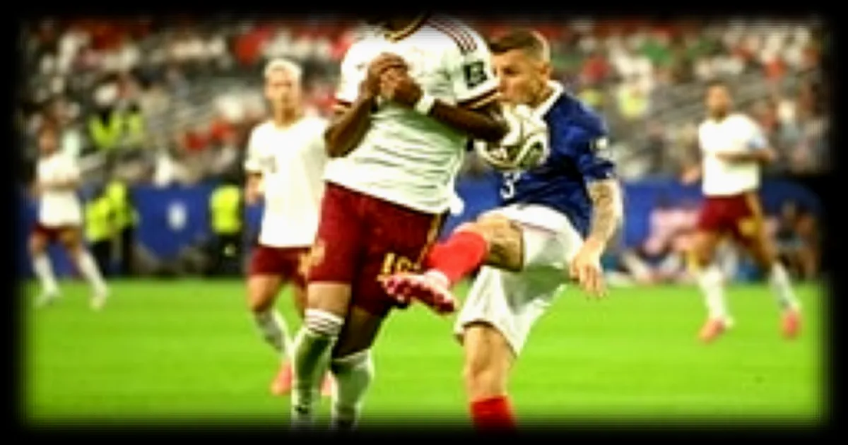 Demi-finale de Coupe du monde : penalty controverse pour l'Espagne contre la France