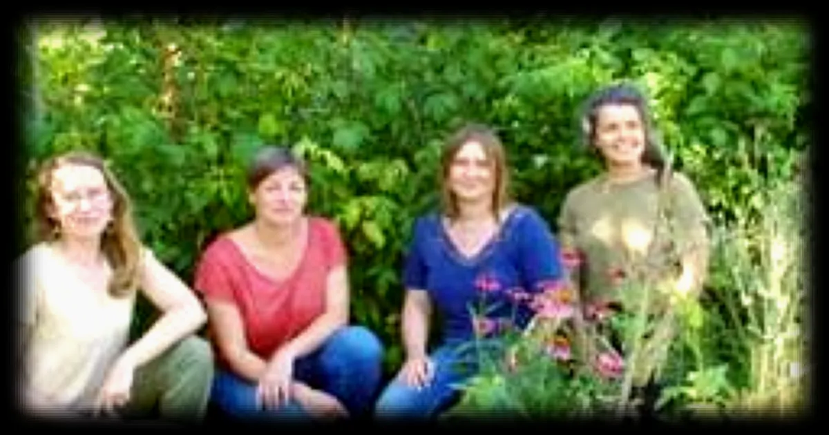 Des artisanes semencières travaillent au rythme des saisons dans les Pays de la Loire