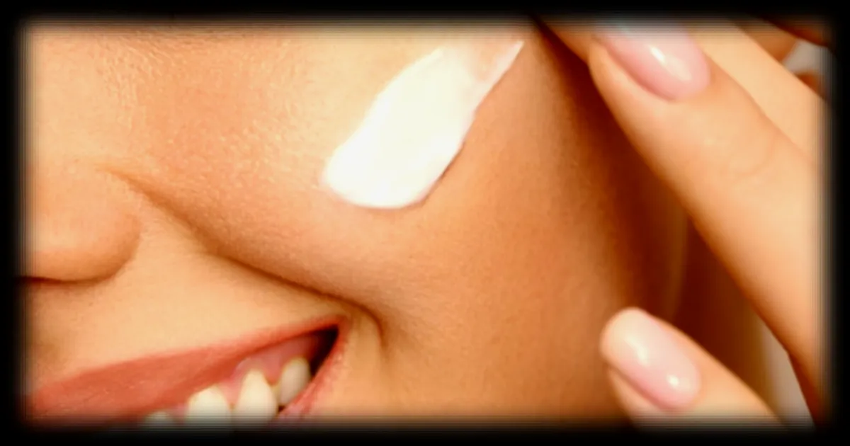 Des dermatologues recommandent des crèmes anti-âge abordables pour un budget limité