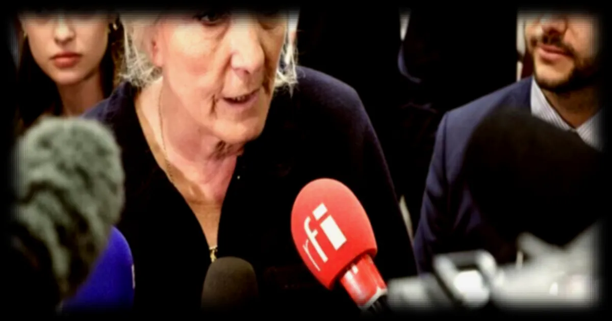 Des maires RN retirent le drapeau européen: le positionnement ambivalent du parti face à Bruxelles