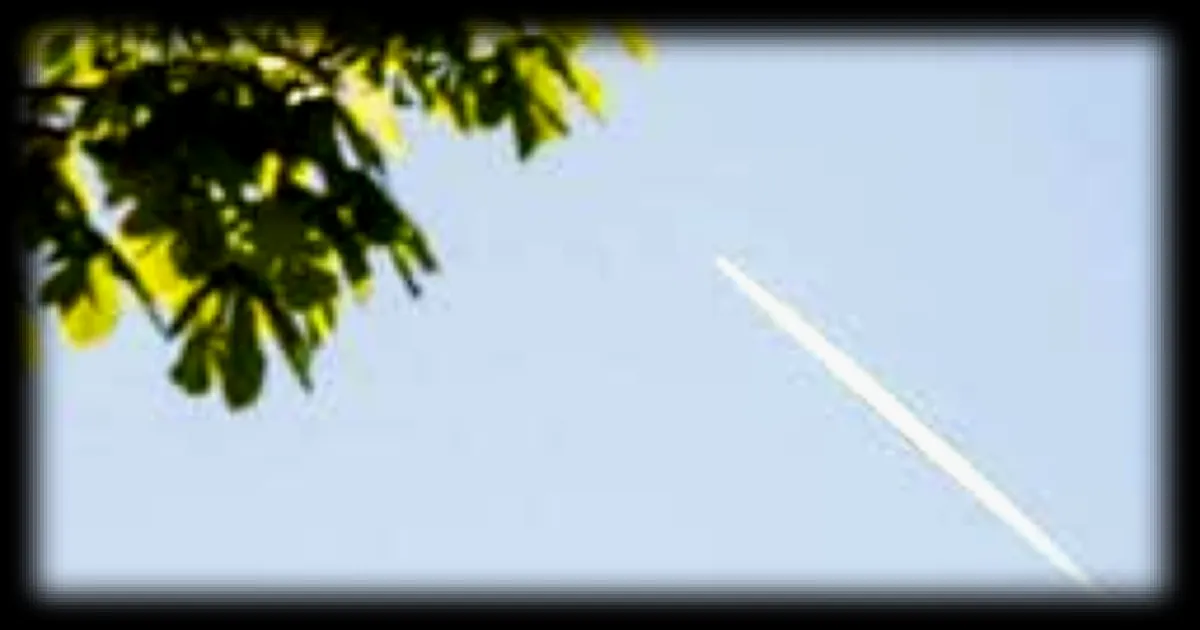 Des pilotes de l’armée finlandaise sanctionnés pour avoir dessiné des formes de pénis dans le ciel