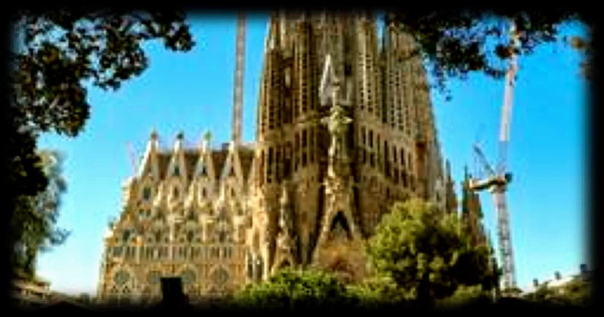 Des touristes contraints de dormir dans les couloirs d'un hôtel à Barcelone suite à des réservations non enregistrées sur Booking