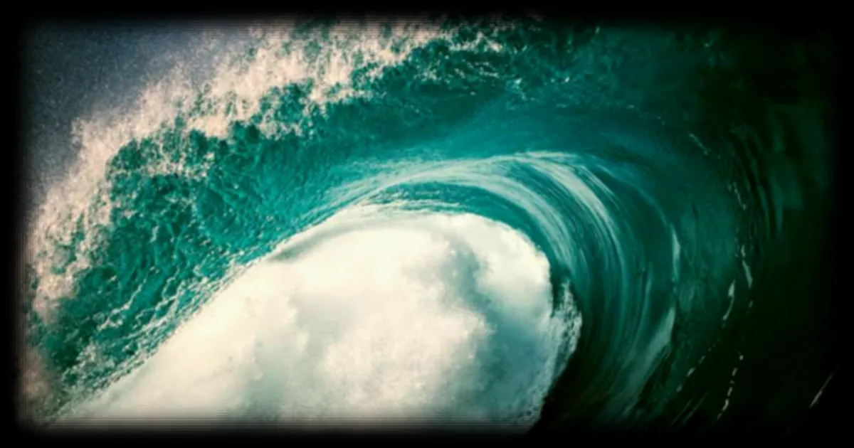 Des vagues de 35 mètres observées dans le Pacifique révèlent une force océanique insoupçonnée