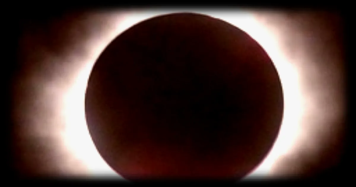 Des vols spéciaux pour observer l'éclipse solaire totale du 12 août