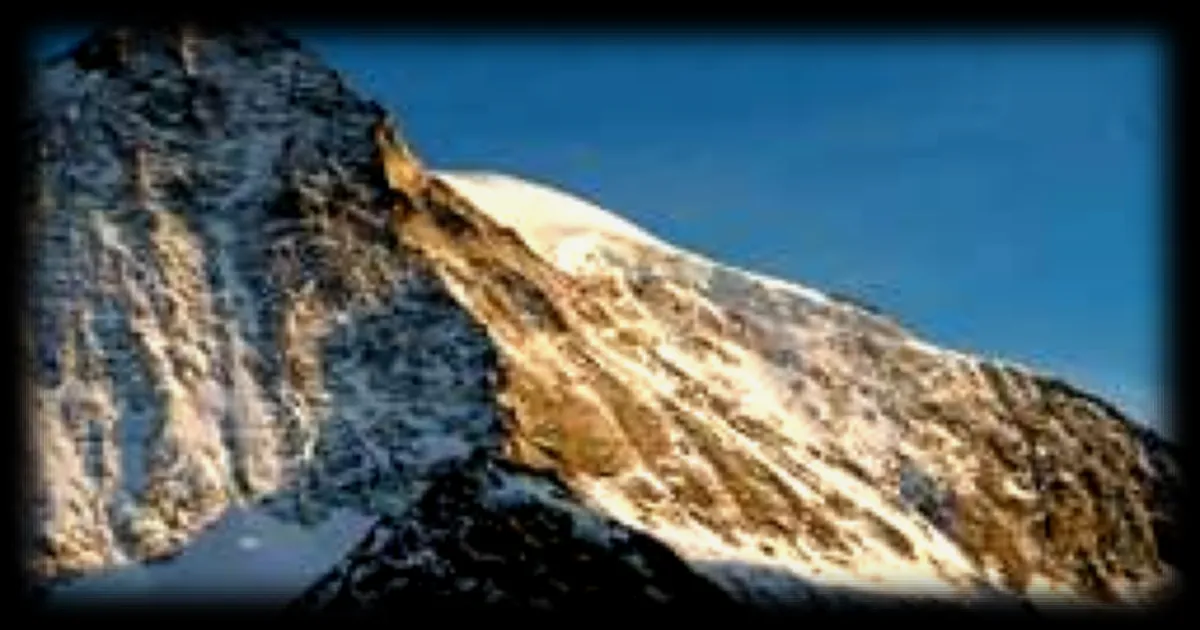 Deux Français battent le record de l'aller-retour du Mont-Blanc en ski