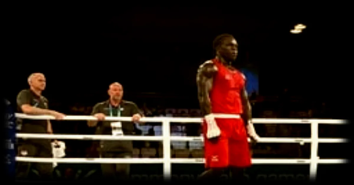 Disqualification d'Azaz Abdul, petit-fils d'Amin Dada, après un coup de tête lors des Jeux du Commonwealth