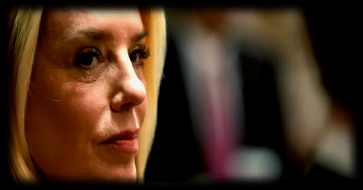 Donald Trump limoge sa ministre de la Justice, Pam Bondi, suite a des critiques sur sa gestion du dossier Jeffrey Epstein