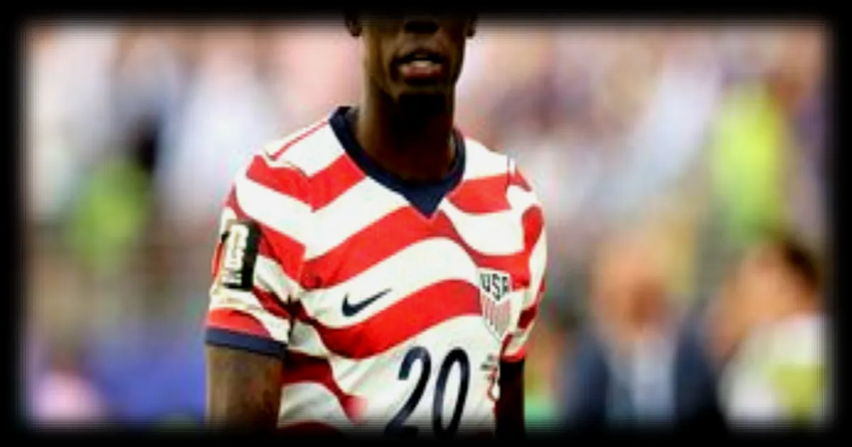 Donald Trump remercie la Fifa d'avoir annulé le carton rouge infligé à l'Américain Folarin Balogun au Mondial