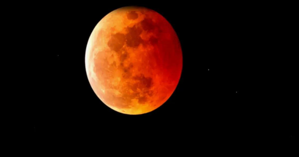 Éclipse totale de Lune : les rares chanceux à voir la « Lune de sang » du 3 mars