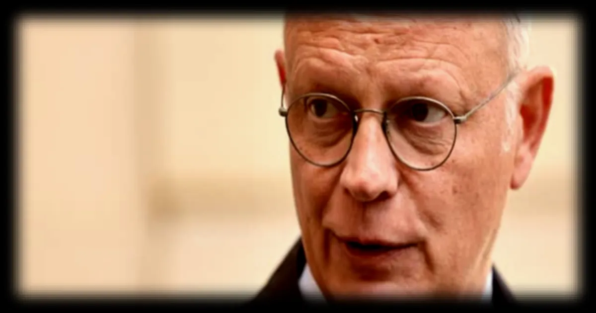 Édouard Philippe en troisième position pour la présidentielle derrière le Rassemblement national, révèle un sondage récent