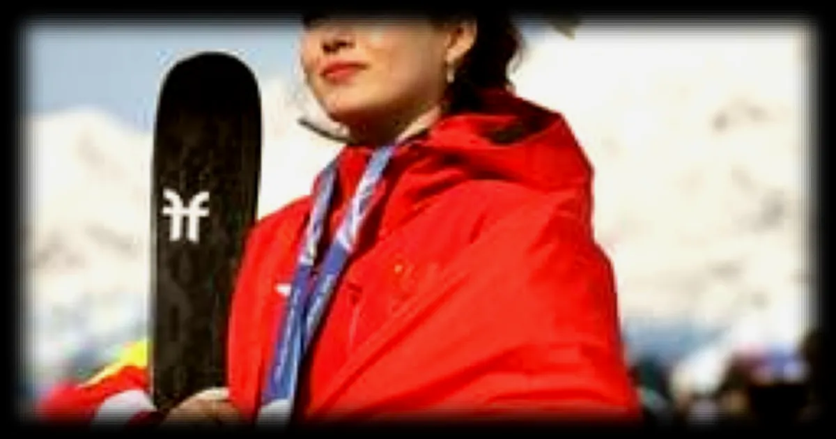 Eileen Gu, légende du ski acrobatique, remporte l'or olympique avant d'apprendre la mort de sa grand-mère