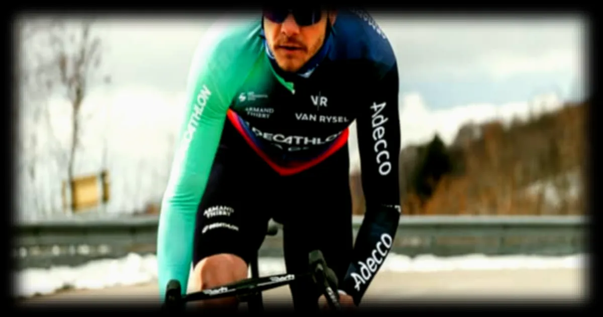 Emilien Jacquelin rejoint l'équipe cycliste Decathlon CMA-CGM