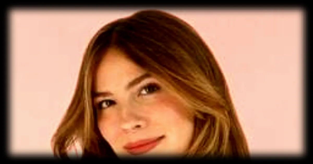 Emily Henry publie la version française de « Book Lovers » en France