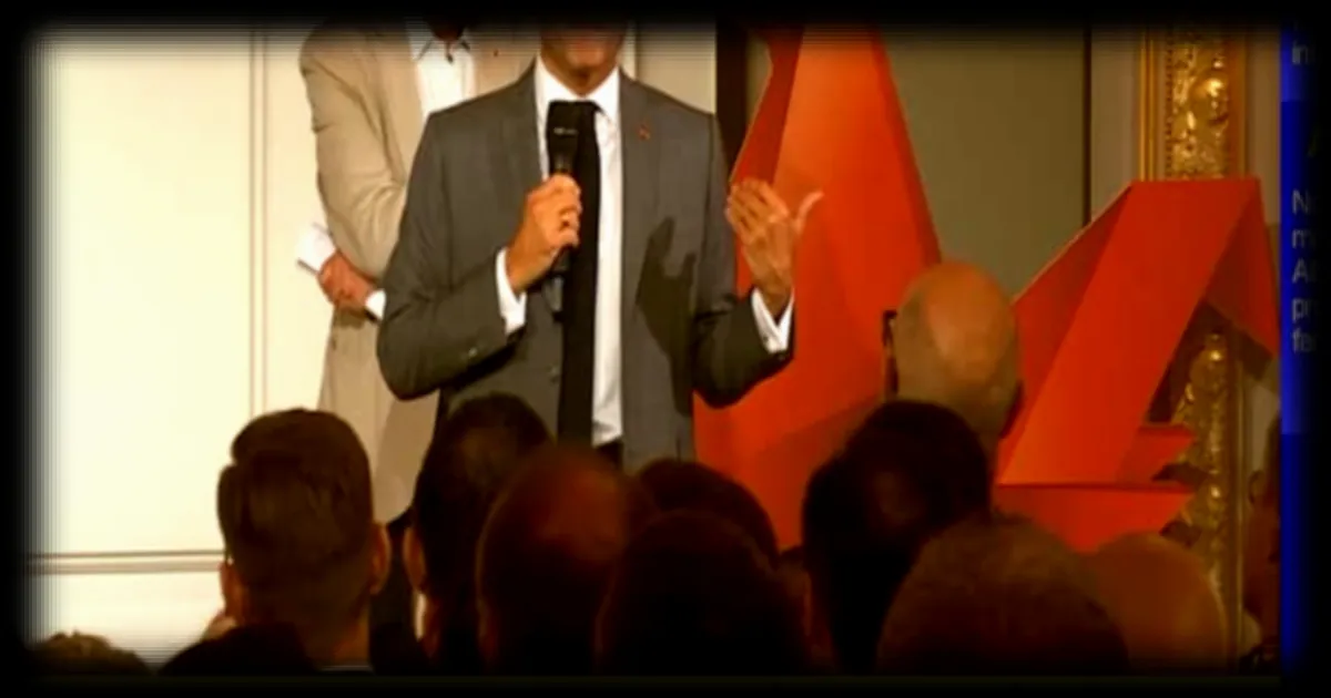 Emmanuel Macron met en garde les acteurs technologiques français contre le risque de désindustrialisation