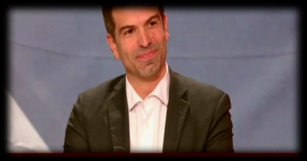 Emmanuel Macron qualifie de lâche vis-à-vis de l'Algérie par un porte-parole des Républicains