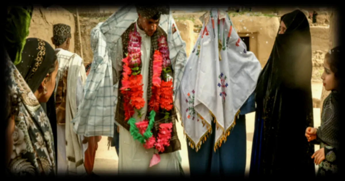 En Afghanistan, des familles poussées à vendre leurs filles pour survivre exposées à Perpignan