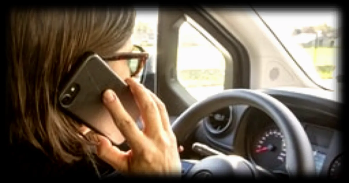 En Catalogne, des radars intelligents testés pour traquer l’usage du téléphone et les oublis de ceinture au volant