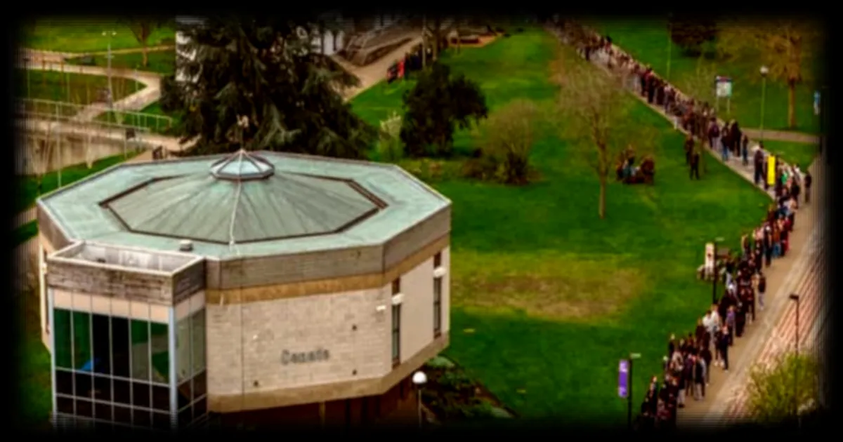 Epidémie de méningite en Angleterre : deux morts et des centaines de personnes traitées