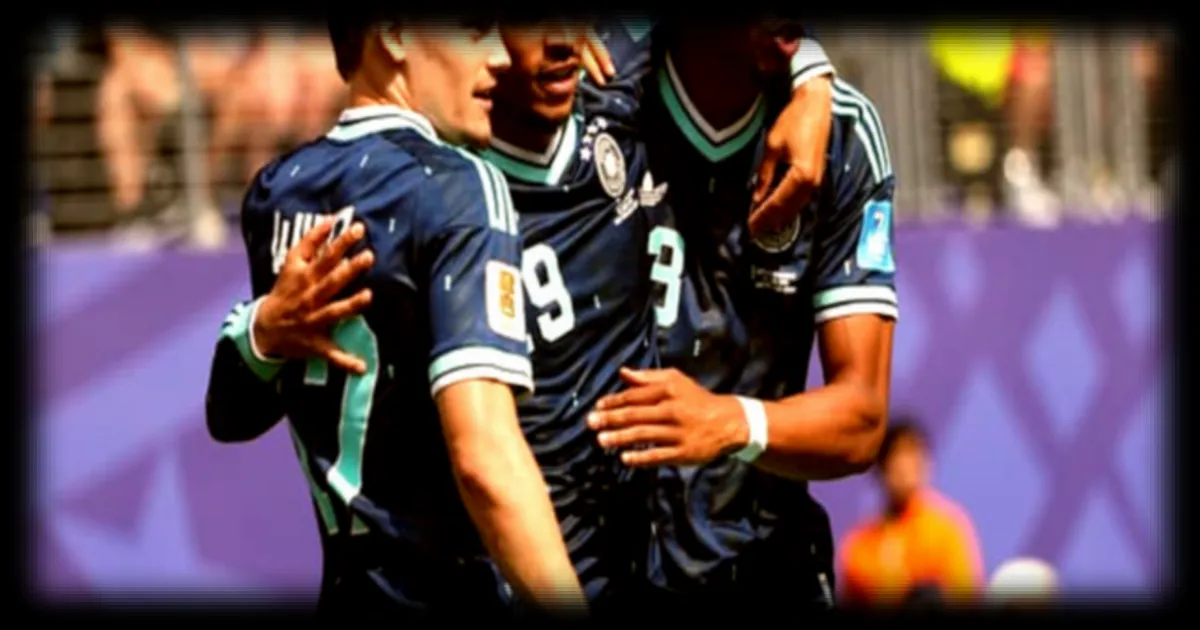 Équateur-Allemagne : le but polémique de Leroy Sané validé malgré un pied haut de Pavlovic