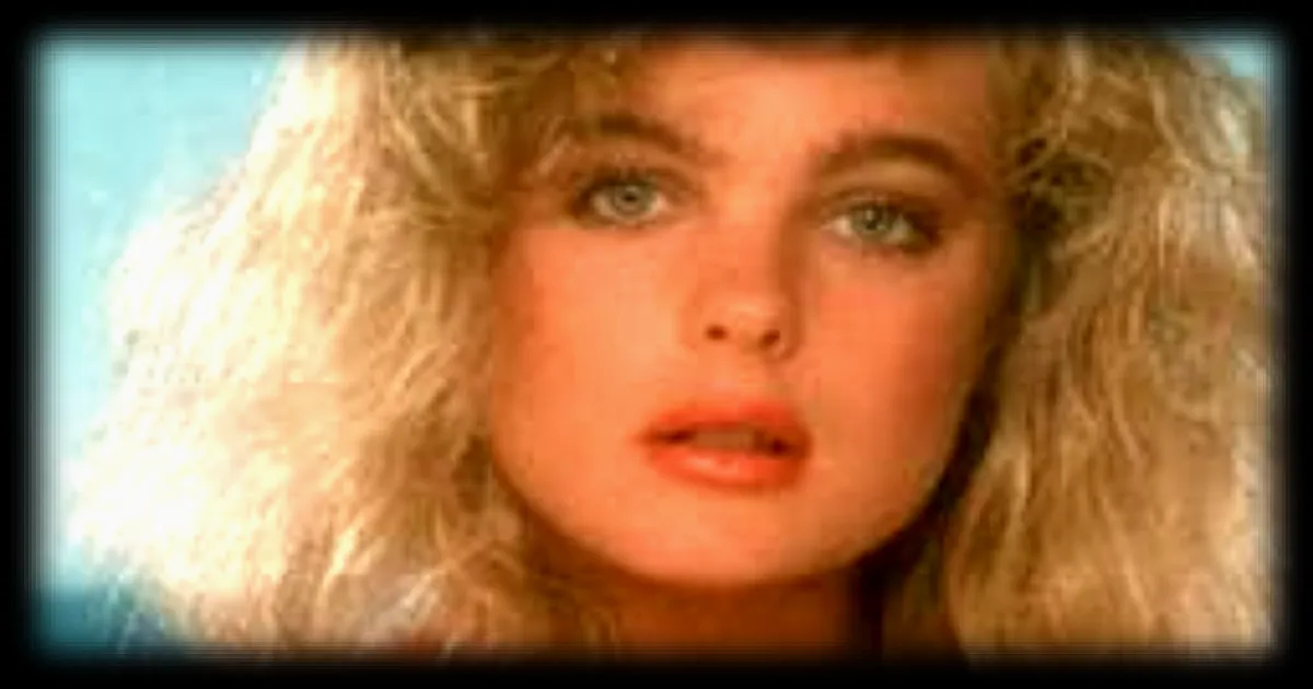 Erika Eleniak reprend son rôle emblématique dans la suite d'« Alerte à Malibu »