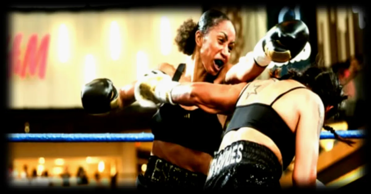 Estelle Mossely bat la Colombienne Mateus et combattra pour un titre intérimaire WBA le 23 avril