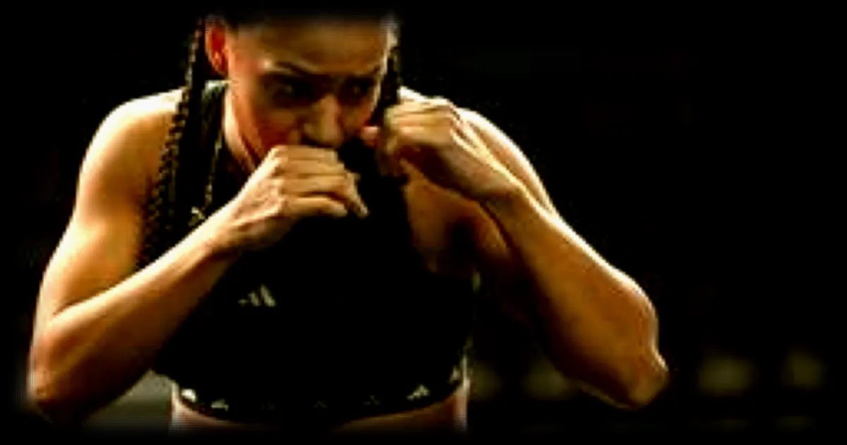 Estelle Mossely relève le défi de disputer deux combats en deux semaines