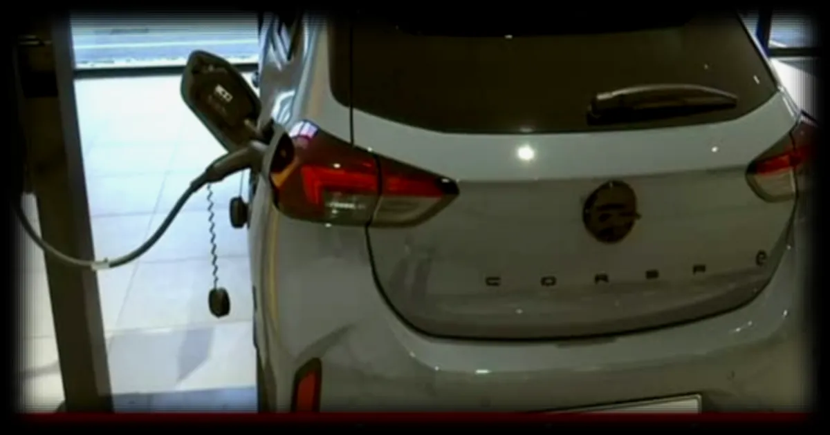 Face à la hausse des prix du carburant, de plus en plus de Français se tournent vers les véhicules électriques