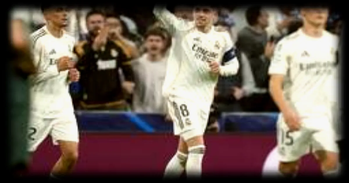 Federico Valverde, l'homme du match, encense par son entraîneur après son triplé face à Manchester City