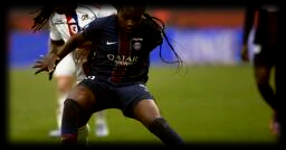 Finale de la Coupe de la Ligue féminine de football entre l'OL Lyonnes et le PSG : délocalisation, boycott et diffusion TV