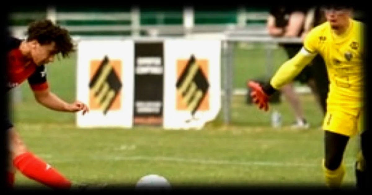 Football : Joris Tonnel, gardien de Ploërmel, réalise une entrée remarquée en Régional 1