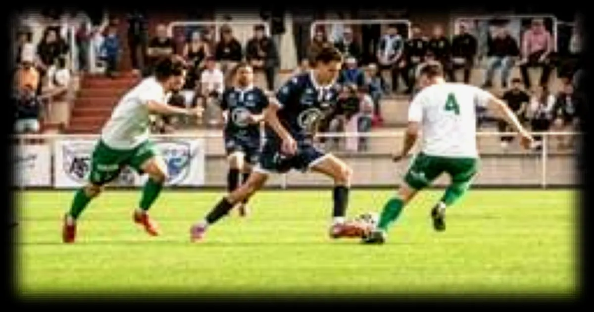 Football : la GSI Pontivy arrache le nul à Vire et consolide sa première place en National 3