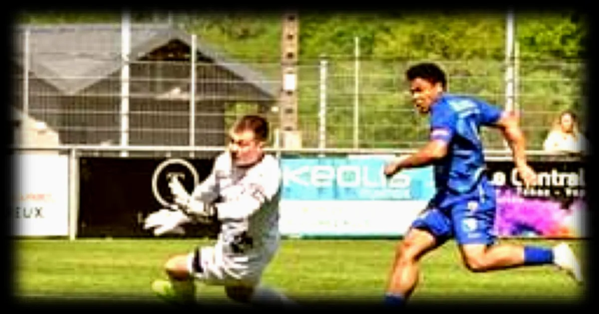 Football - Les Bonchampois dominent La Roche avec un score de 5-2