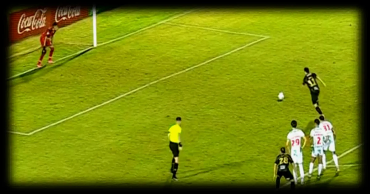 Football paraguayen : un penalty d'un genre inédit lors de Rubio Nu - Olimpia Asuncion