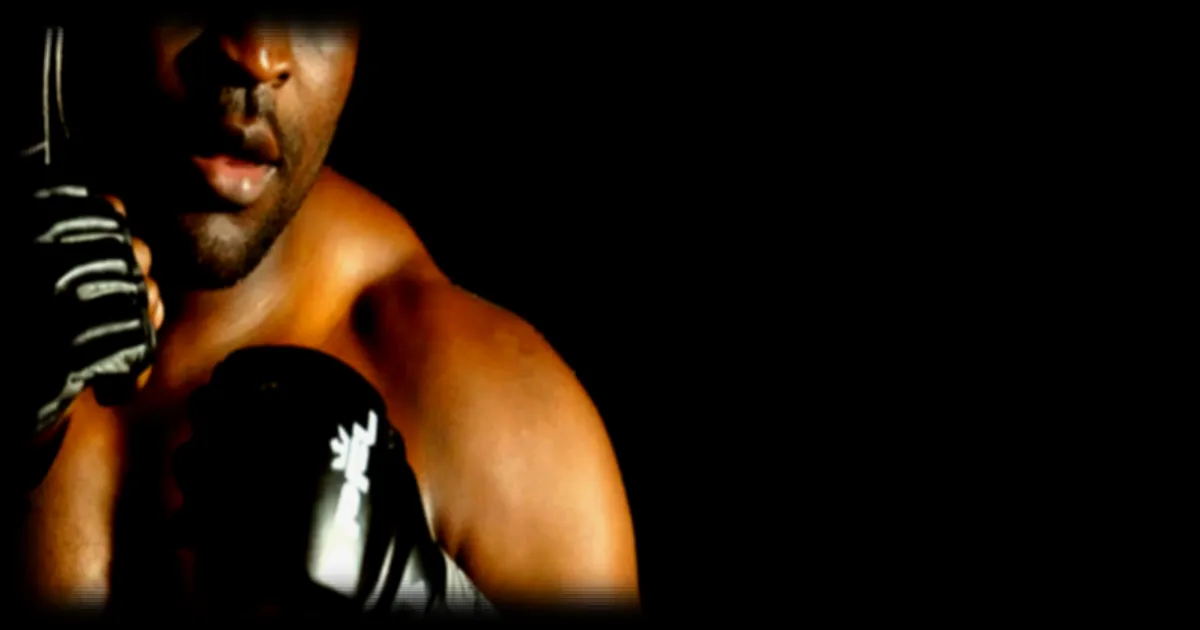 Francis Ngannou de retour dans l’octogone ce samedi : retour sur une carrière marquée par l’Afrique et les défis