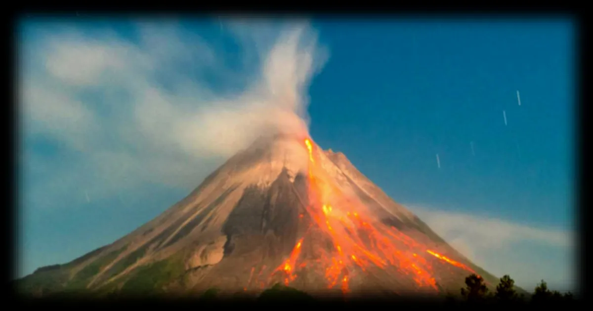 Franck Lavigne publie l'Atlas des Volcans : une exploration inedite de ces geants de la nature