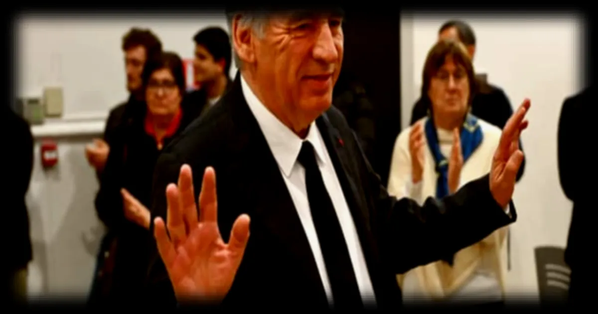 François Bayrou manœuvre en vue de la présidentielle 2027, selon BFM - Politique