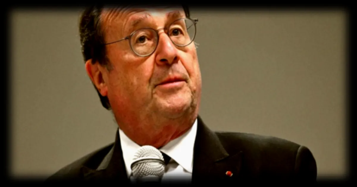 François Hollande envisage une candidature à l'élection présidentielle de 2027