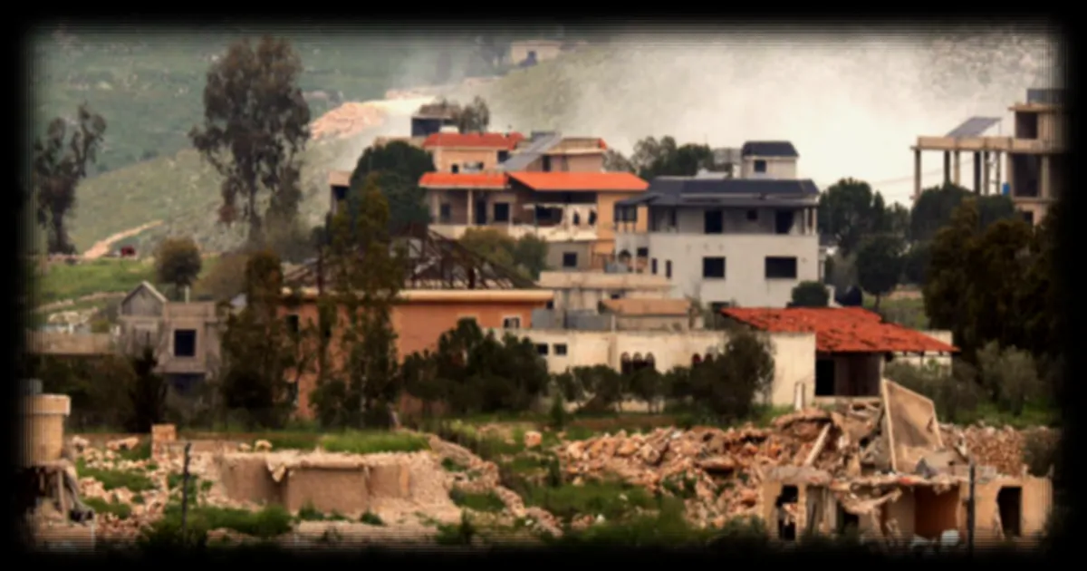 Frappes israéliennes au sud de Beyrouth et tirs de roquettes par le Hezbollah sur Israël : tensions exacerbées au Moyen-Orient