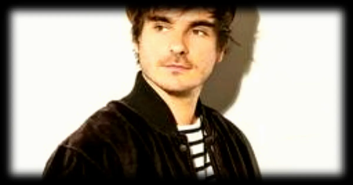 Gauvain Sers sort son quatrième album « Boulevard de l’enfance » : un regard intime et critique sur le monde