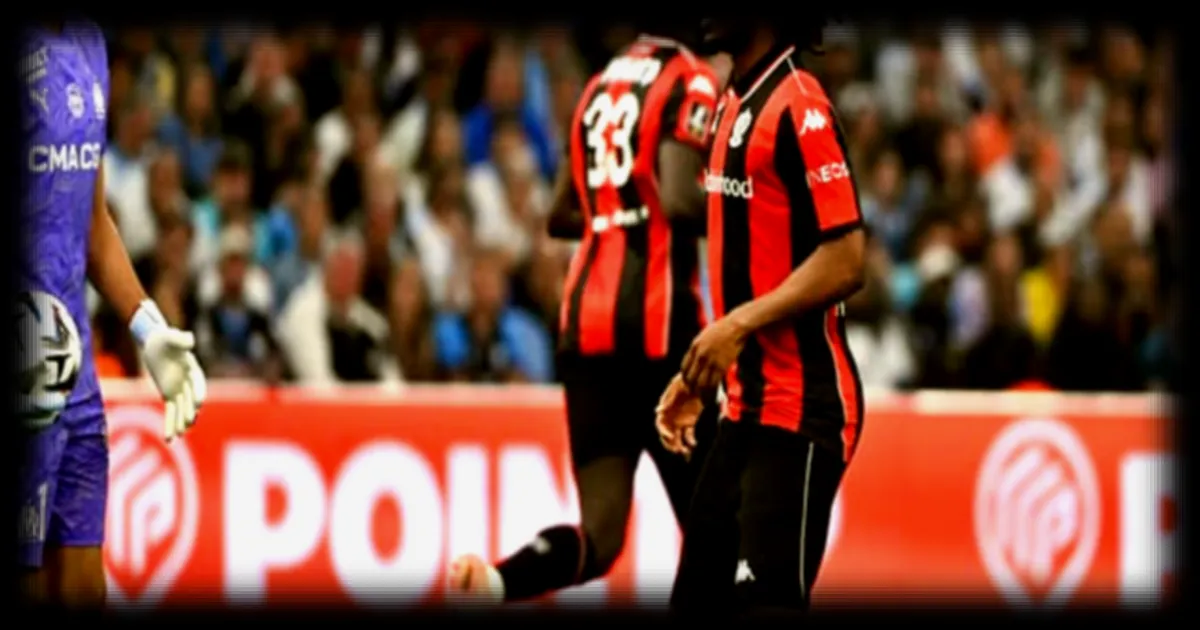 Geronimo Rulli évoque la panenka d'Elye Wahi et la situation de l'OM